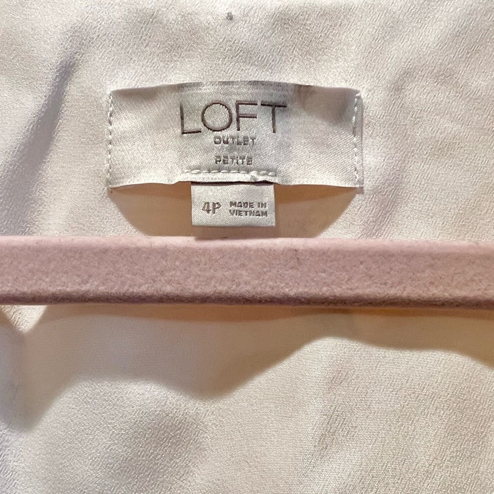 LOFT floral dress. Size 4p - Picture 6 of 6